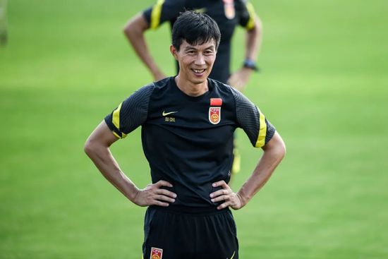 全场比赛结束，阿森纳2-1狼队。
